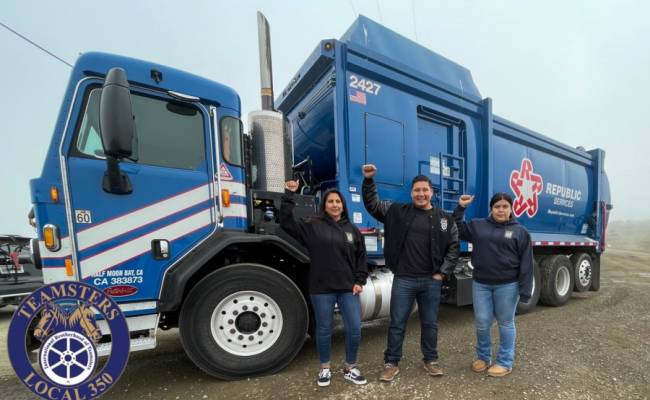 Newly Organized Republic Services Clerical Ratify New Agreement!